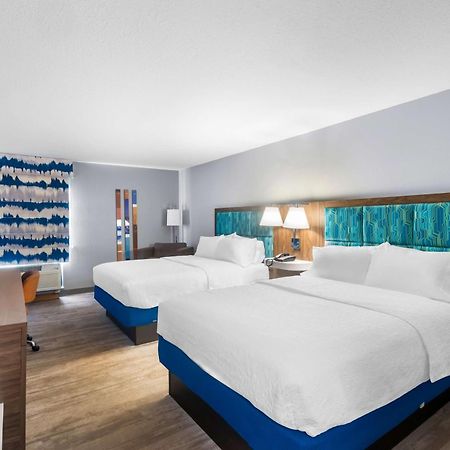 Hampton Inn Marion Exterior photo